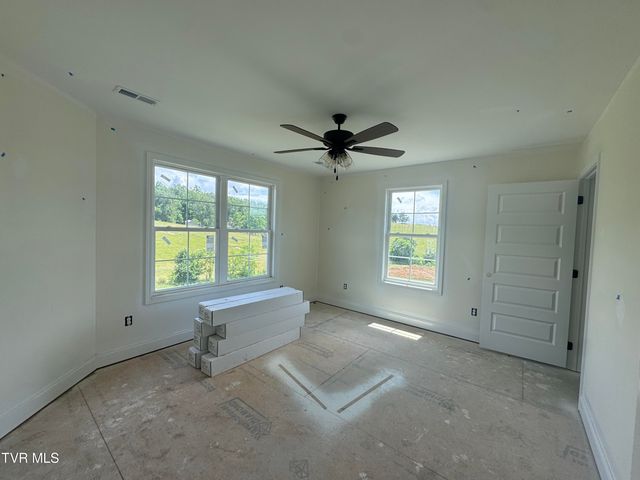541 Larkins Farm Drive, Jonesborough, TN 37659
