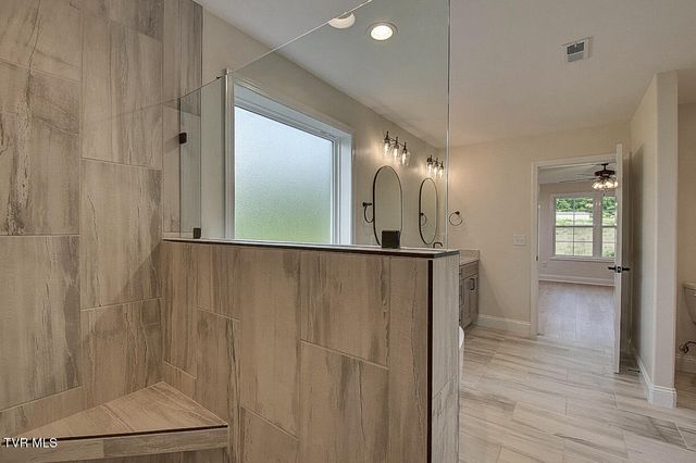 541 Larkins Farm Drive, Jonesborough, TN 37659