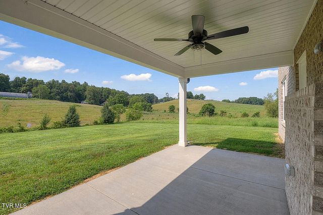 541 Larkins Farm Drive, Jonesborough, TN 37659