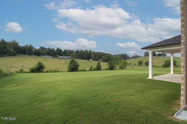 541 Larkins Farm Drive, Jonesborough, TN 37659