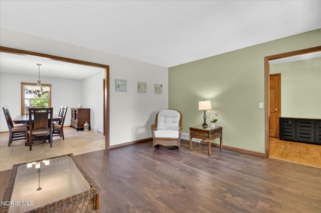 1106 Springcrest Drive, Waterville, OH 43566