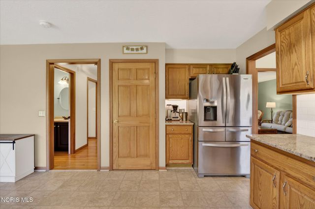 1106 Springcrest Drive, Waterville, OH 43566