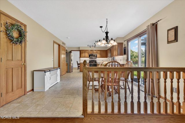 1106 Springcrest Drive, Waterville, OH 43566