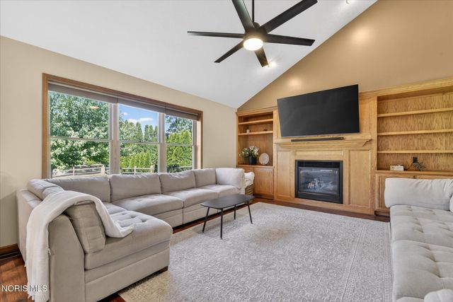 1106 Springcrest Drive, Waterville, OH 43566