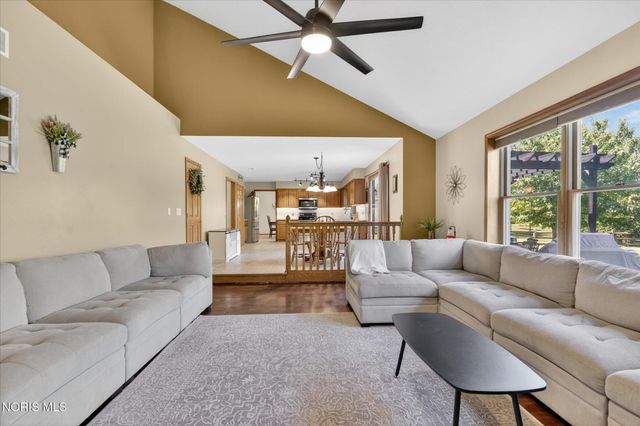 1106 Springcrest Drive, Waterville, OH 43566