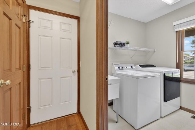 1106 Springcrest Drive, Waterville, OH 43566