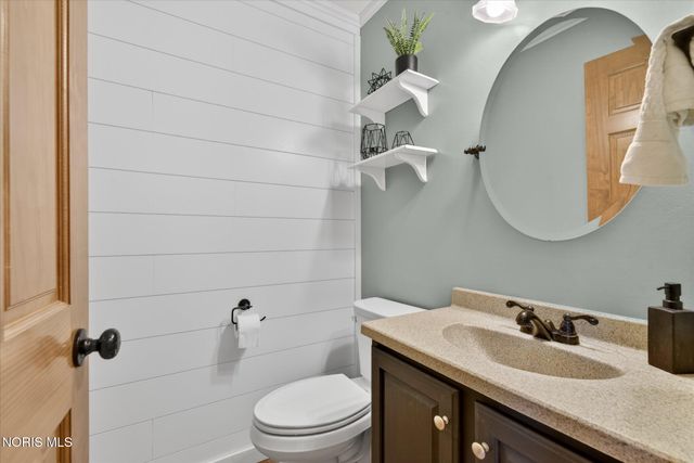 1106 Springcrest Drive, Waterville, OH 43566