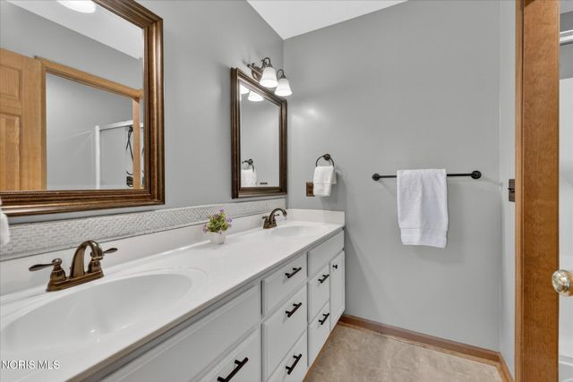1106 Springcrest Drive, Waterville, OH 43566