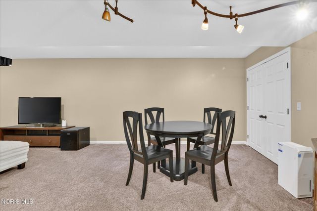 1106 Springcrest Drive, Waterville, OH 43566