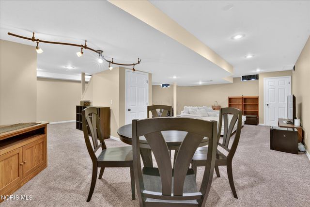 1106 Springcrest Drive, Waterville, OH 43566