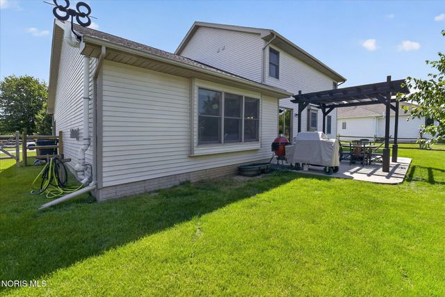 1106 Springcrest Drive, Waterville, OH 43566