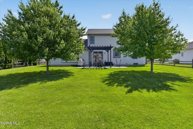1106 Springcrest Drive, Waterville, OH 43566