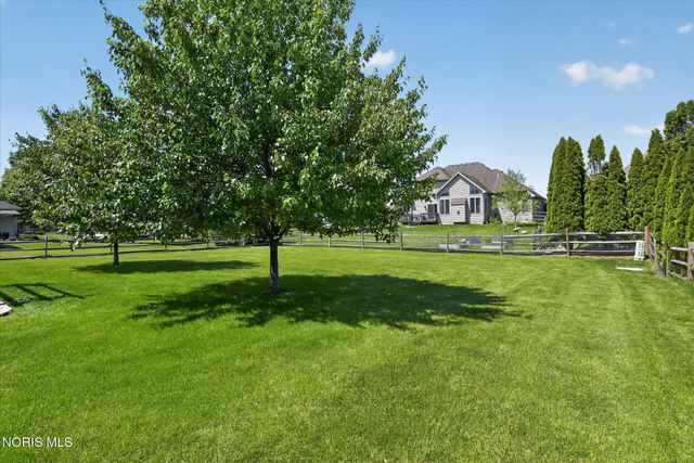 1106 Springcrest Drive, Waterville, OH 43566