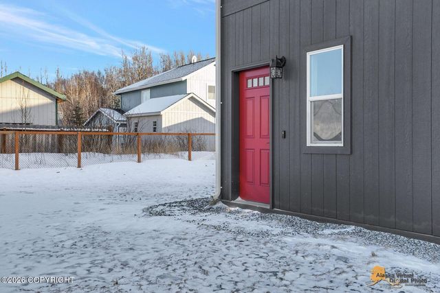 1060 E Mountain Peak, Palmer, AK 99645