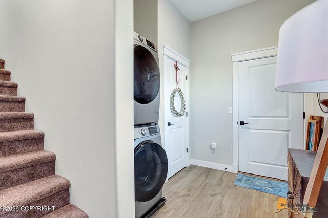 1060 E Mountain Peak, Palmer, AK 99645