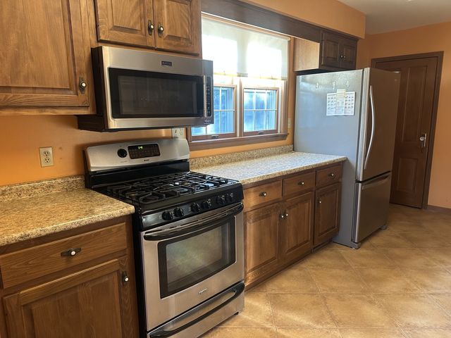 1615 W 15th Street, Davenport, IA 52804