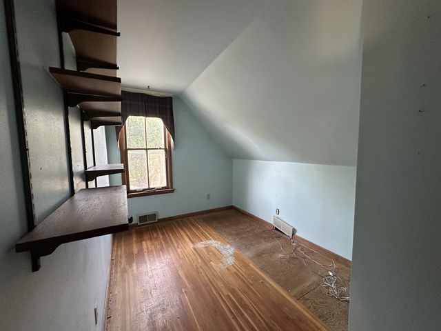 1615 W 15th Street, Davenport, IA 52804