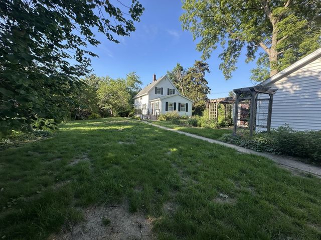 1615 W 15th Street, Davenport, IA 52804
