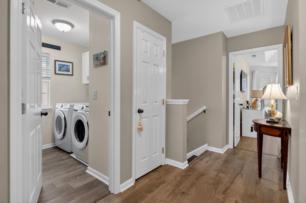 Image 21 of property listing at 8948 N Red Maple Circle, Summerville, SC 29485