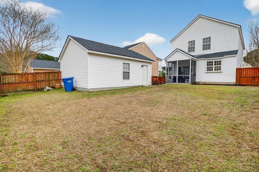 Image 36 of property listing at 8948 N Red Maple Circle, Summerville, SC 29485