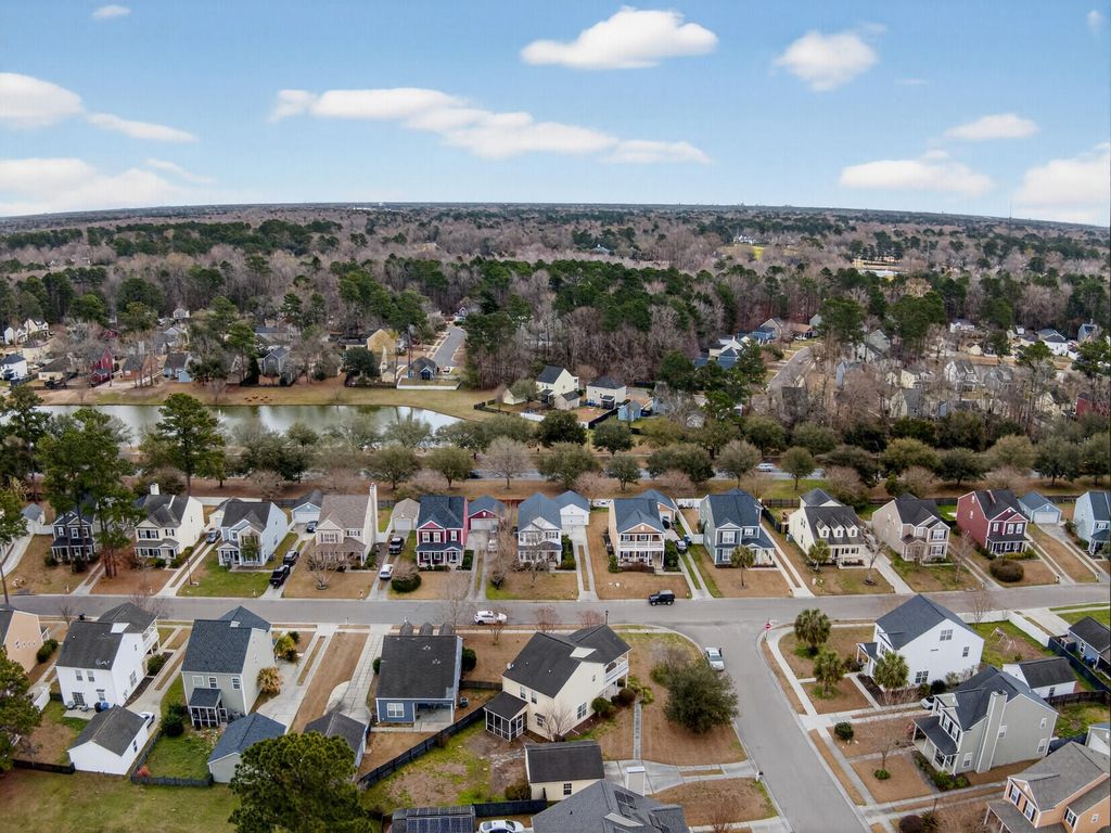 Image 38 of property listing at 8948 N Red Maple Circle, Summerville, SC 29485