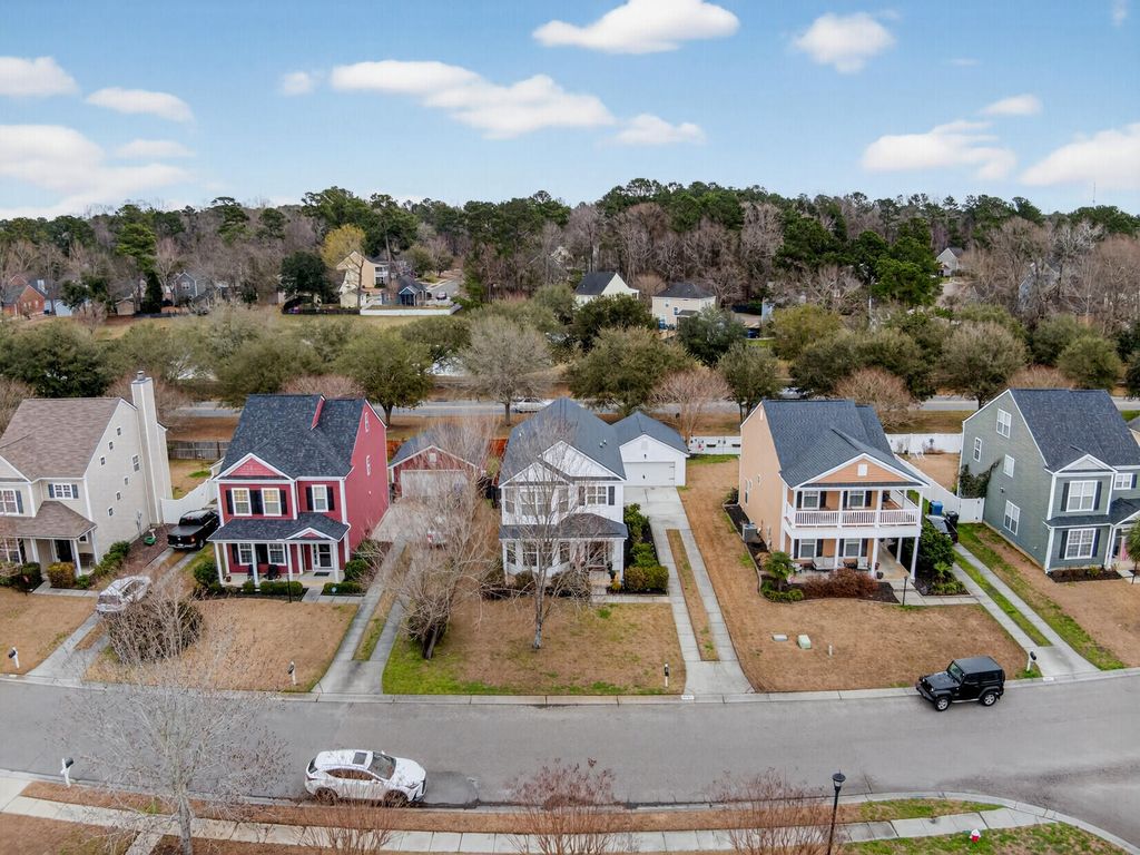 Image 47 of property listing at 8948 N Red Maple Circle, Summerville, SC 29485