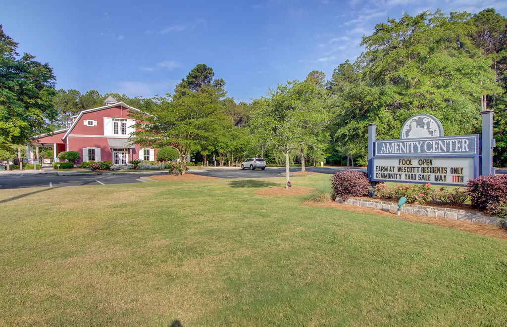 Image 53 of property listing at 8948 N Red Maple Circle, Summerville, SC 29485