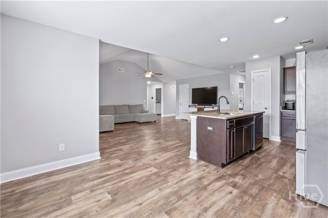 180 Bonnie Circle, Ellabell, GA 31308