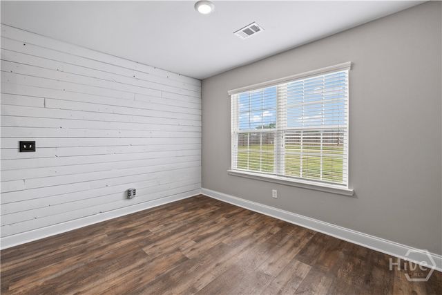 180 Bonnie Circle, Ellabell, GA 31308
