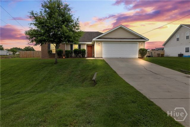 180 Bonnie Circle, Ellabell, GA 31308