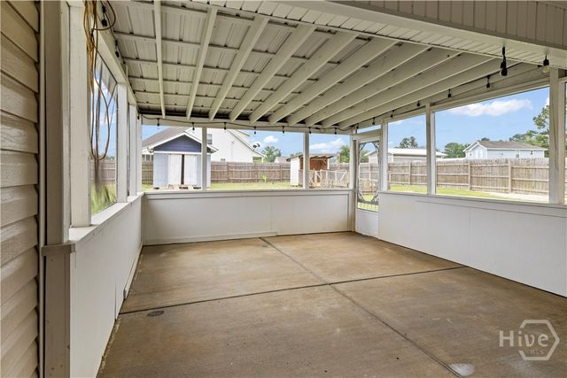 180 Bonnie Circle, Ellabell, GA 31308