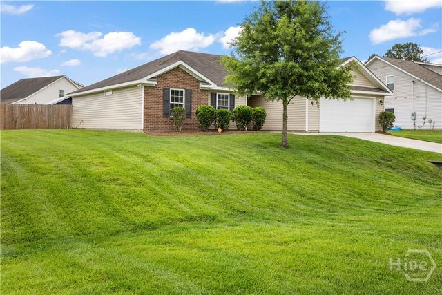 180 Bonnie Circle, Ellabell, GA 31308