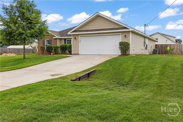 180 Bonnie Circle, Ellabell, GA 31308