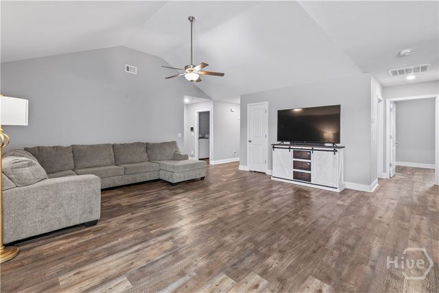 180 Bonnie Circle, Ellabell, GA 31308