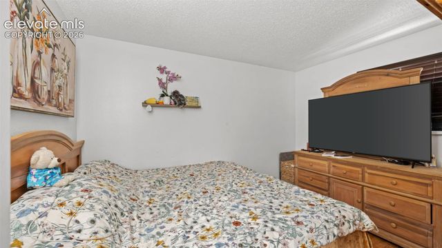 3433 Hunterwood Drive, Colorado Springs, CO 80916