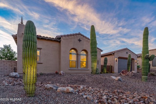 14175 N Los Saguaros Drive, Marana, AZ 85658