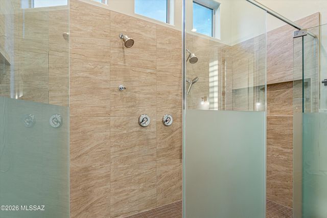 14175 N Los Saguaros Drive, Marana, AZ 85658