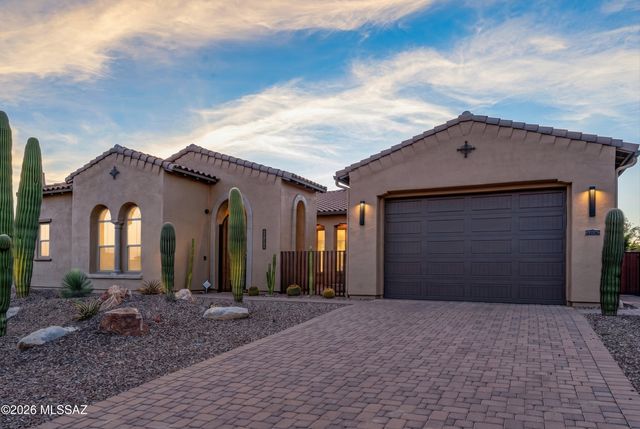 14175 N Los Saguaros Drive, Marana, AZ 85658