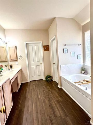 4729 W Jasmine Avenue, Mcallen, TX 78501