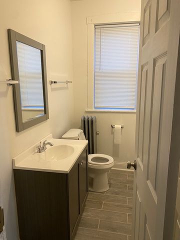 340 S Homan Street, Chicago, IL 60624