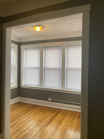 340 S Homan Street, Chicago, IL 60624