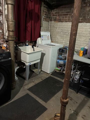 340 S Homan Street, Chicago, IL 60624