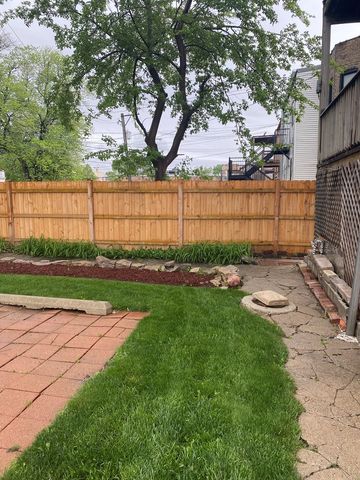 340 S Homan Street, Chicago, IL 60624