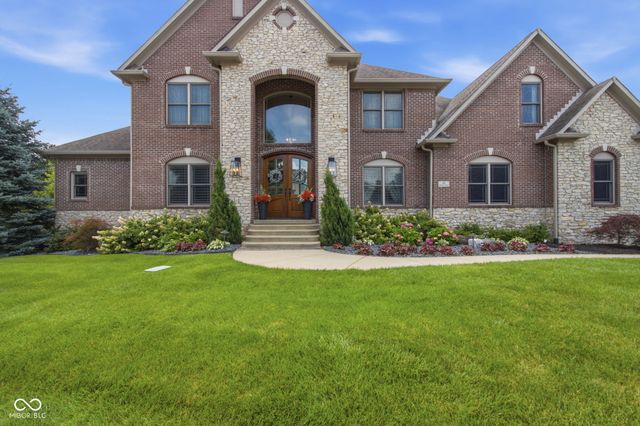 63 Hollaway Boulevard, Brownsburg, IN 46112