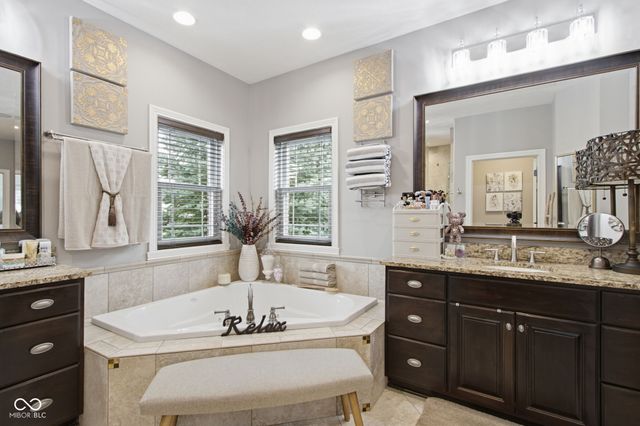 63 Hollaway Boulevard, Brownsburg, IN 46112