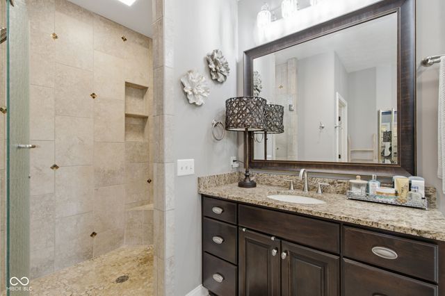 63 Hollaway Boulevard, Brownsburg, IN 46112