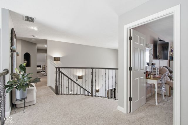 63 Hollaway Boulevard, Brownsburg, IN 46112