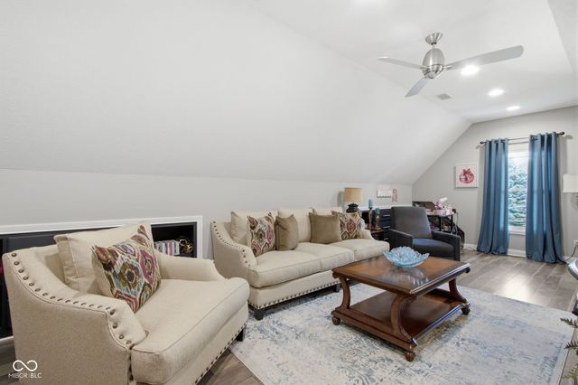 63 Hollaway Boulevard, Brownsburg, IN 46112