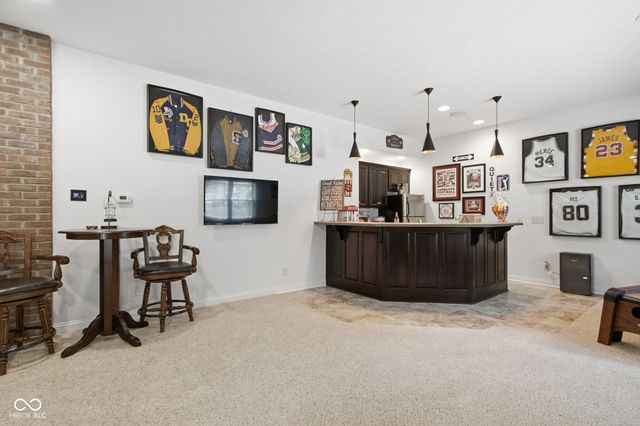 63 Hollaway Boulevard, Brownsburg, IN 46112