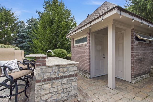 63 Hollaway Boulevard, Brownsburg, IN 46112